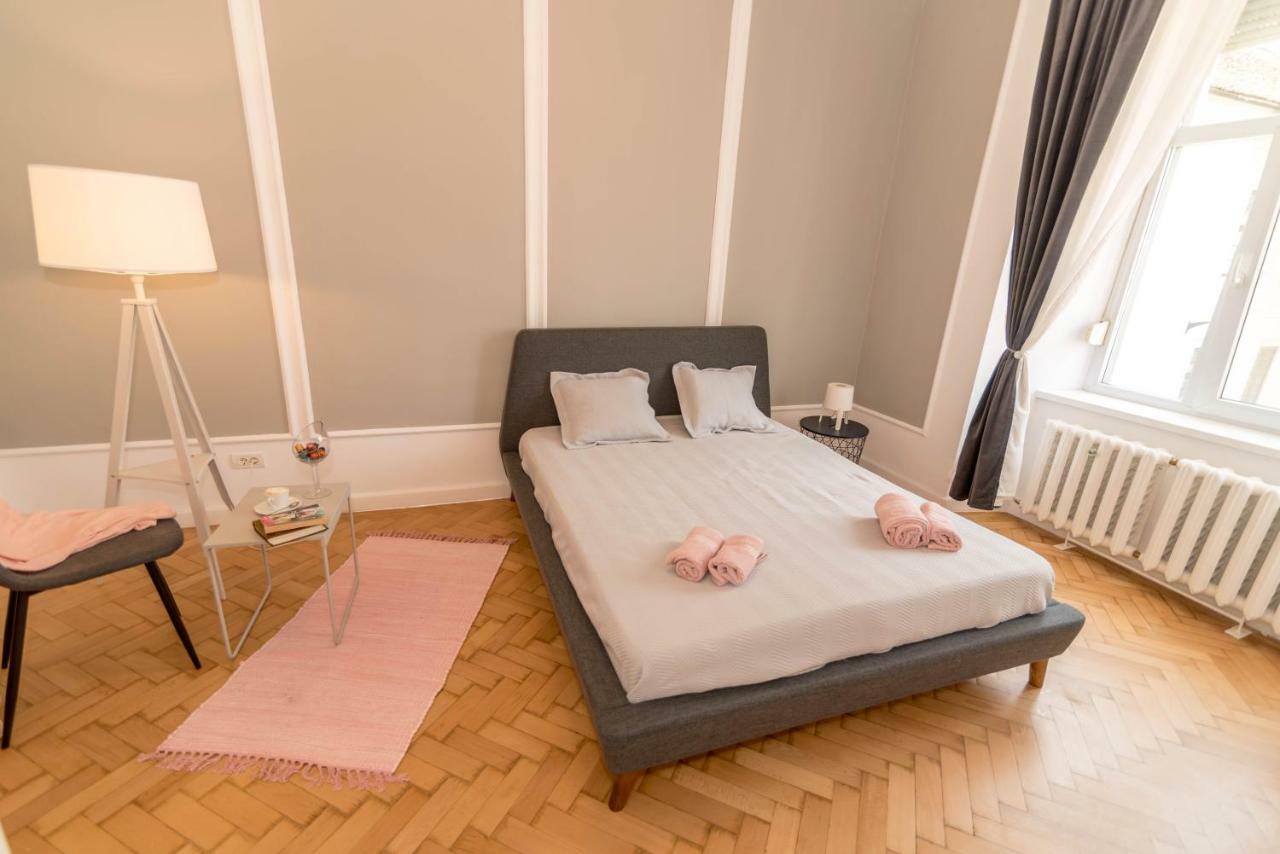 Central Premium Suites Timisoara Luaran gambar
